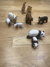 Schleich Set 7 B&auml;ren und 2 K&auml;ngurus Eisb&auml;rBraunb&auml;r Schwarzb&auml;r Pandab&auml;r K&auml;nguru