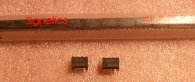 LM211 Differential Comparators 8 Pin DIP NEW Signetics - 2 Pieces Each