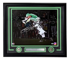 Saquon Barkley Signed Framed 16x20 Eagles Reverse Hurdle Spotlight Photo PSA/DNA