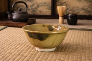 Vintage Japanese Tea Ceremony Bowl (Chawan) – Hand-Glazed Pottery
