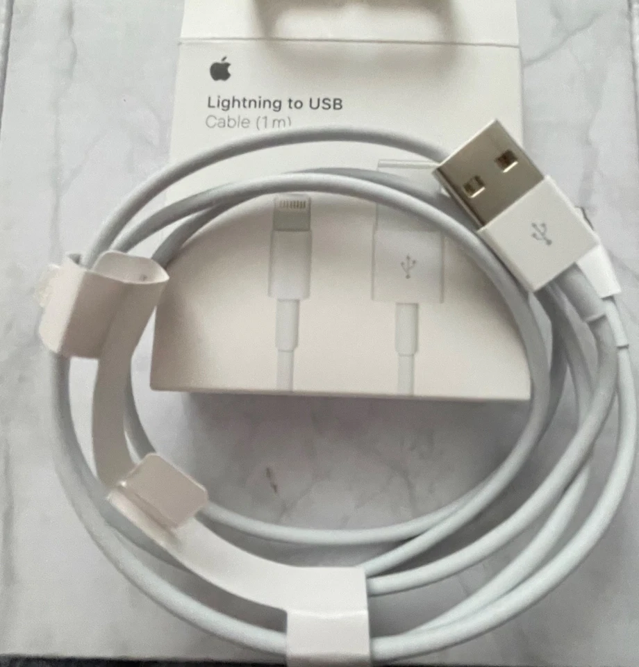 OFFICIAL  Apple MD819AM/A 2/1m Lightning to USB Cable for iPhone, iPad - Image 3 of 4