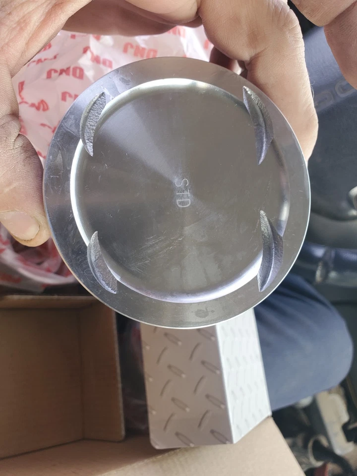 Комплект поршней двигателя DNJ P181 - Изображение 4 из 4