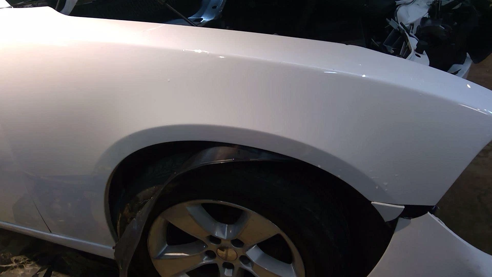 14 DODGE CHARGER Fender Scratches Passenger Rightwhitepaint Code=pw7 Foto 2 de 4