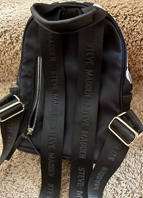 Steve Madden Women display picture 1