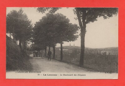 LA LOUVESC - Le boulevard des Élégants (J5102)