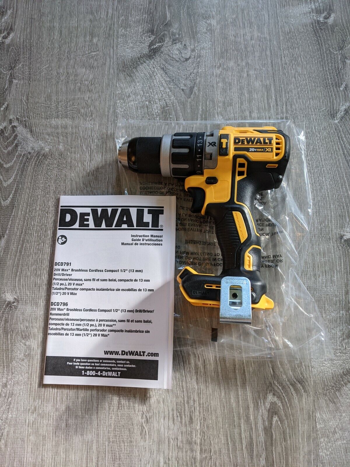 Taladro Atornillador a Batería DEWALT DCD796E1 13mm 20V