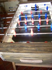Kicker Tischfussball   massiv  voll funktionsf&auml;hig