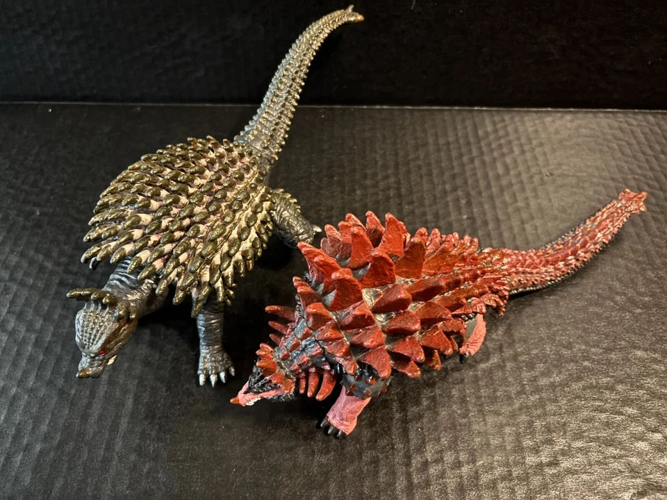 GODZILLA Bandai 2004 ANGUIRUS & 2021 Singular Point ANGUIRUS - Image 4 of 4