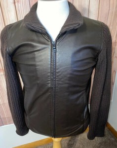 jaqueta de couro com pelo de ovelha