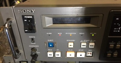 Enregistreur Sony DAT Pcm7010 Pro En Rack 19 Pouces - Pour Pièces / À Réparer