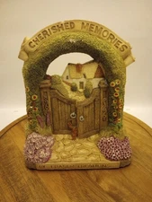 Fraser Creations Cherished Memories Statue 