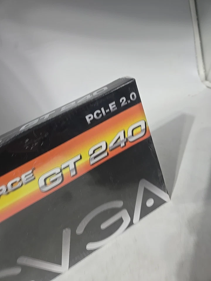 512-P3-1241-LR EVGA GeForce GT 240 512MB DDR5 HDMI VGA DVI-I PCIe 2.0 Video Card - Image 4 of 4