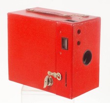 F97783  RED  Kodak Rainbow Hawk-Eye 2A Box Camera  Superb 
