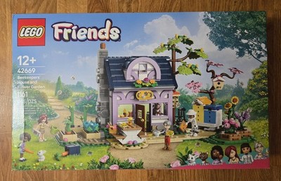 LEGO Friends Beekeepers' House and Flower Garden (42669) New Sealed
