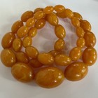 UNUSUAL VINTAGE PRESSED BUTTERSCOTCH EGG YOLK AMBER & ACRYLIC BEAD NECKLACE -71g — photo 6