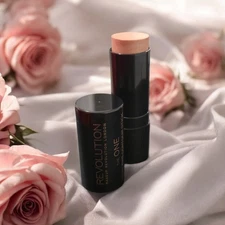 Makeup Revolution The One Highlight Stick – Champagne Glow – Cream Highlighter