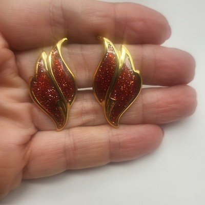 Red Glitter Enamel Gold Tone Metal Flame Clip On Earrings Vintage