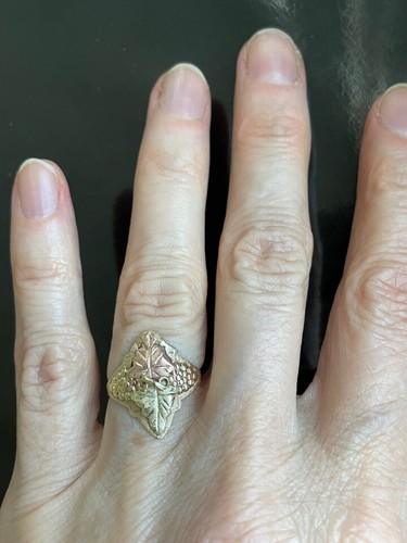 BLACK HILL MULTI-TONE GOLD GRAPES LEAVES RING SIZE 4 - Picture 4 of 6