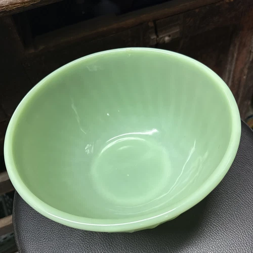 1950’s Anchor Hocking Fire King Green Jadeite Swirl 9-Inch Mixing Bowl