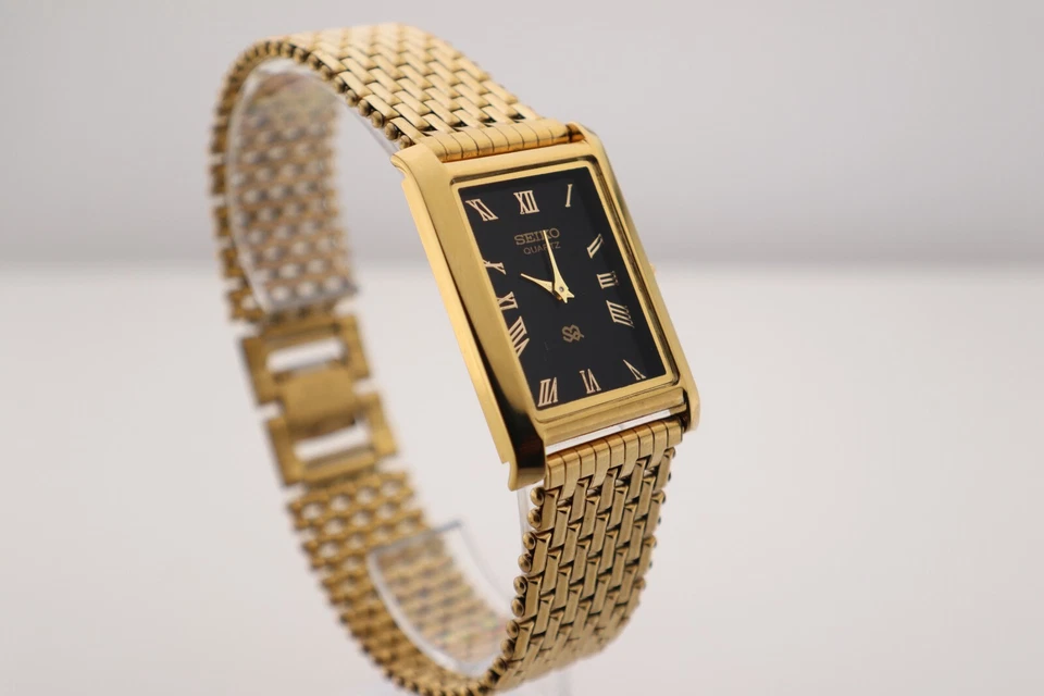 Vintage Seiko Slim Quartz Men's  Wrist Watch With Rare Black Dial - Image 4 of 4