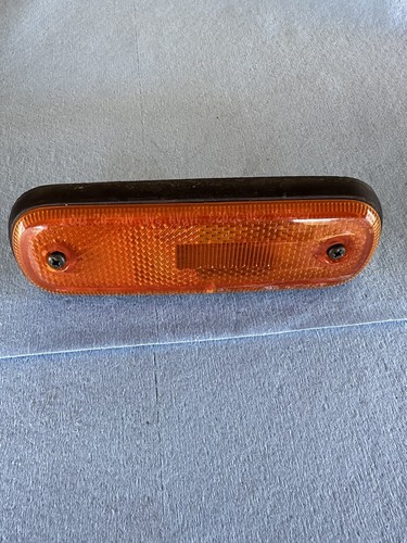 SUZUKI AERIO FRONT SIDE MARKER LIGHT LH OEM DRIVER LEFT 103k