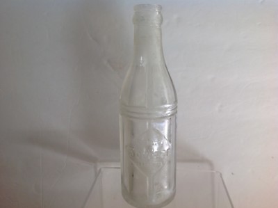 Squeeze Vintage Embossed Soda Bottle, 61/2 oz. Fort Lauderdale, Fl.