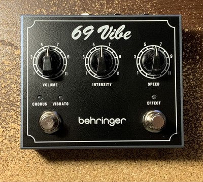 Behringer 69 Vibe Chorus and Vibrato Guitar Effects Uni-Vibe Pedal