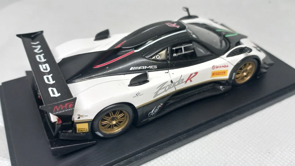 Pagani Zonda R Evo 2012 1/43 Spark S3562 - Immagine 2 di 4