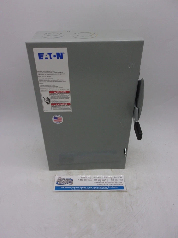 DG322NGB-EATON-INTERRUPTOR DE SEGURIDAD DE SERVICIO GENERAL-4 CABLES, FUSIBLE, 3P, 60A, 240V, NEMA 1 Foto 3 de 4