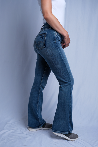 Silver Jeans Co. Women's Suki Curvy Fit 