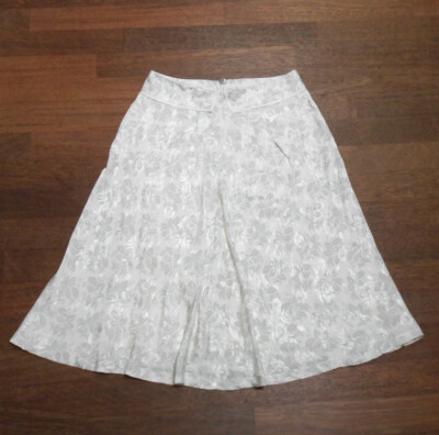 TOP! Zarter Rock von NOA NOA, Gr. S, Modell ''Vienna'', creme-grau-silber, floral
