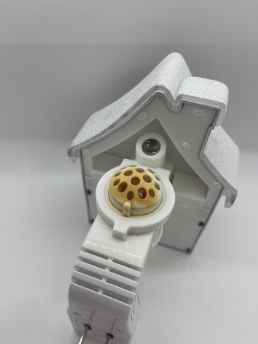 Bath & Body Works SANTA'S WORKSHOP House Projector NightLight Wallflowers Plug - Picture 9 of 9