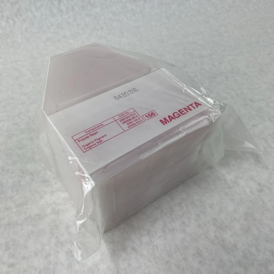 Genuine Gestetner DSc38 Magenta Toner Cassette 275g 9.70oz 885382 - Image 4 of 4