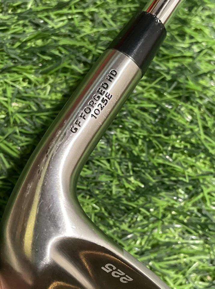 RH Mizuno pro Sand Wedge 225 Regular 5.5 Flex 115g HMB 36" Golf Club UPC 332 - Image 3 of 4