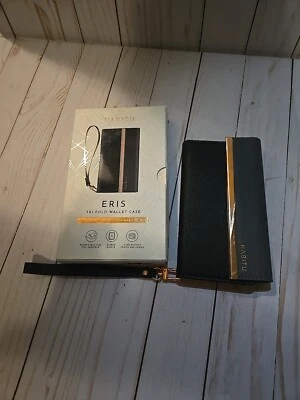 HABITU iPhone 11 Pro Max / XS Max- Eris Tri-Fold Wallet Case -Black - Image 1 of 2