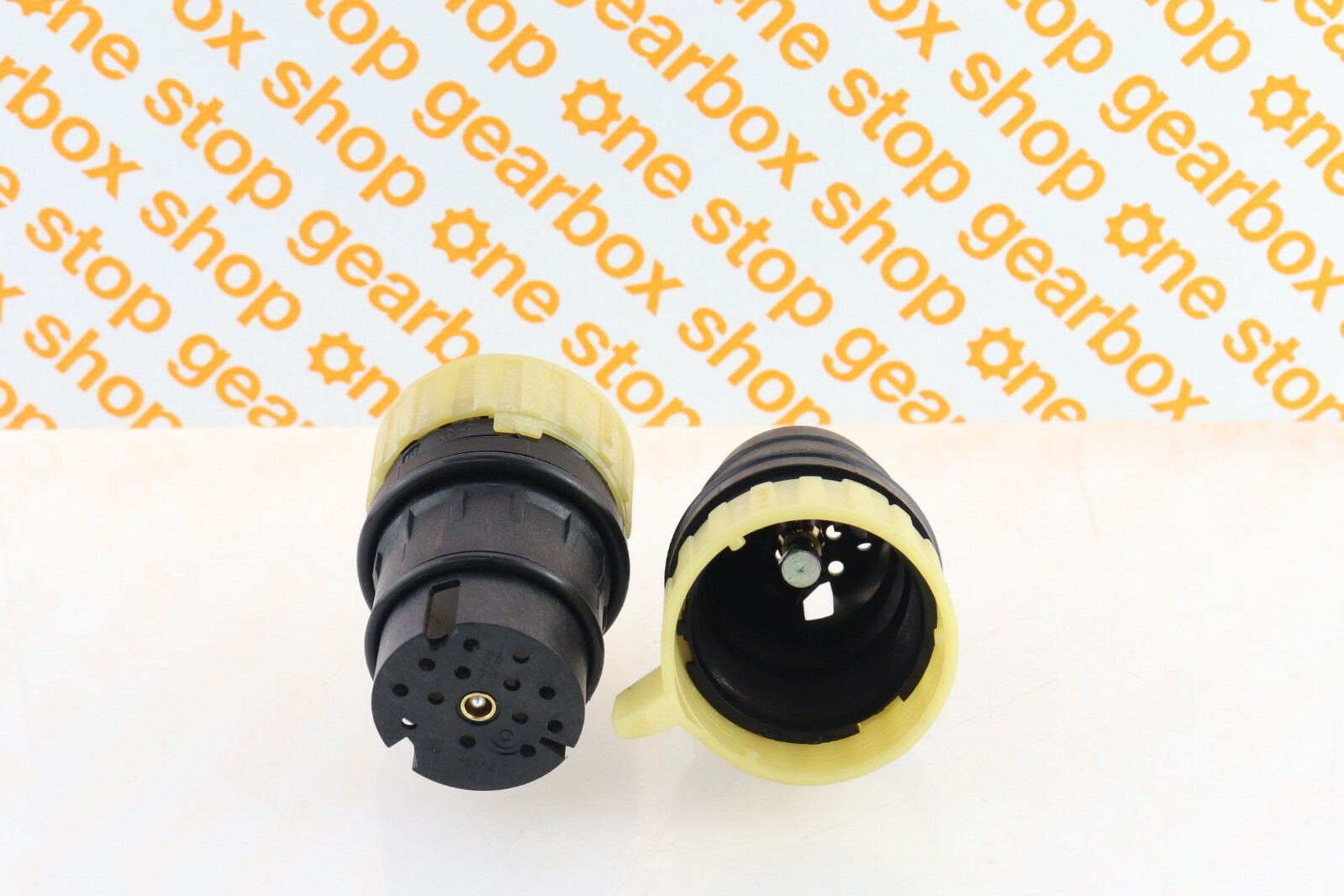 MERCEDES 203 204 208 209 210 211 AUTOMATIC GEARBOX ADAPTER PLUG 2035400253 A116