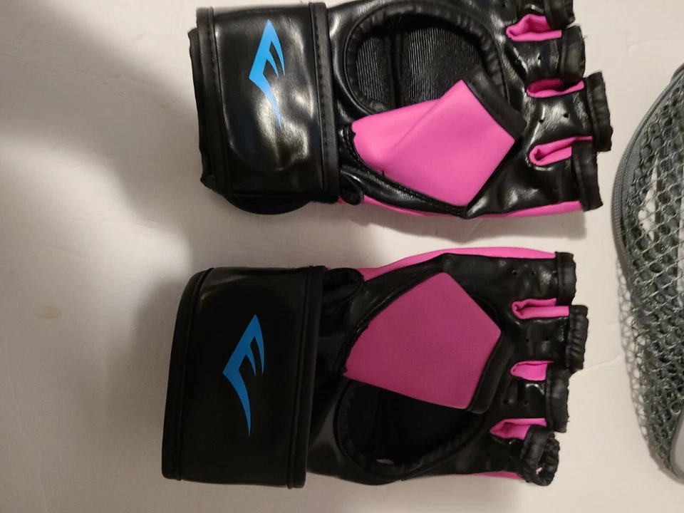 Женские тренировочные перчатки Everlast Everstrike черные/розовые (M/L) - Изображение 4 из 4