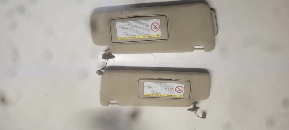 Lexus RX300 1999-2003 OEM beige conductor y pasajero par de parasoles iluminados tela Foto 2 de 4