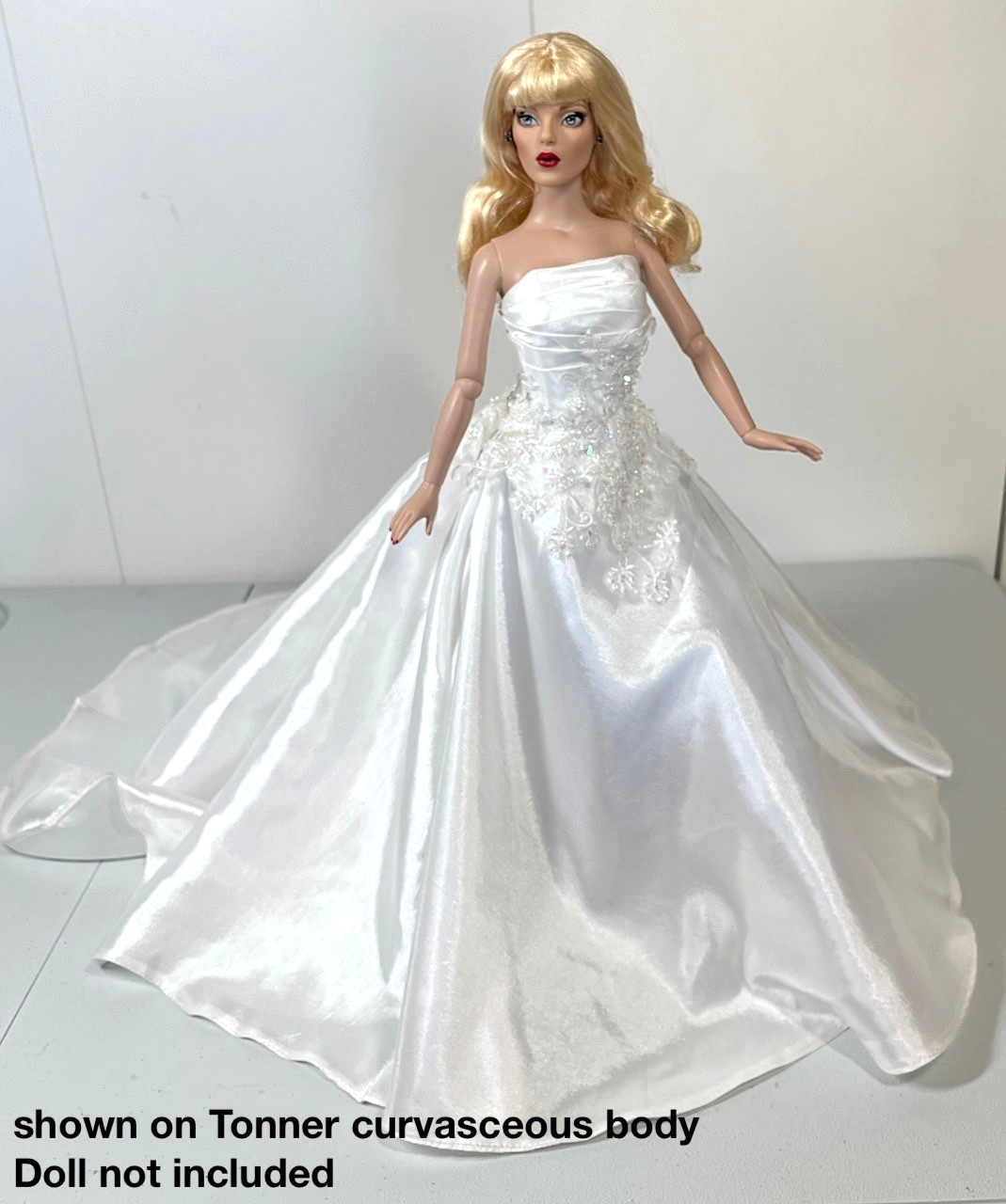 White Ballgown Wedding Bride OUTFIT  16" Doll  Tyler Tonner 