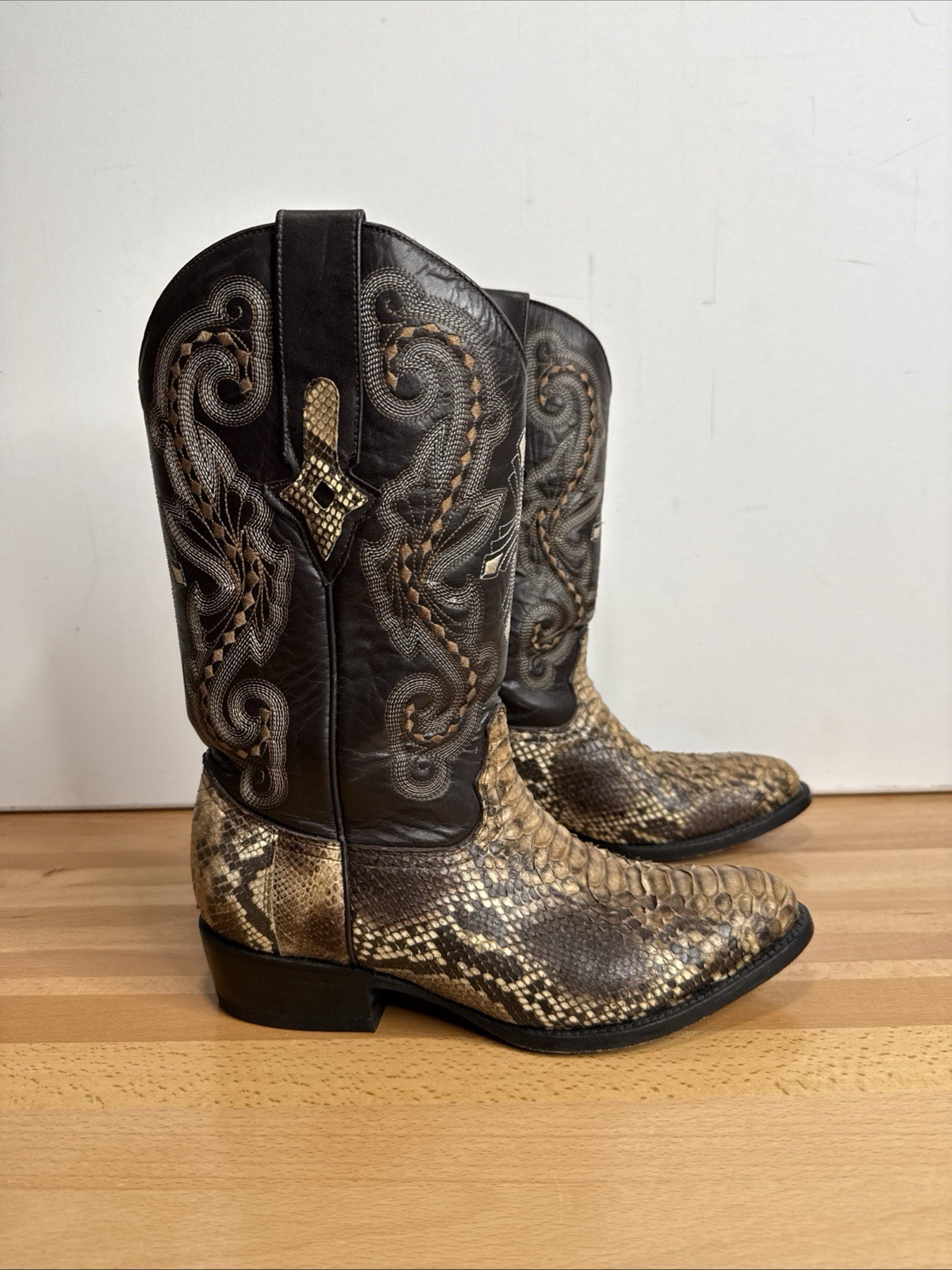 CEBU Genuine Back-Cut Python Snakeskin Western Co… - image 2