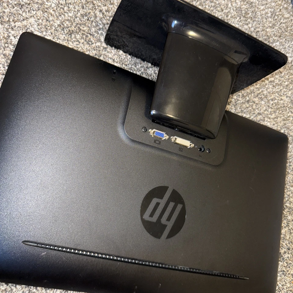 HP 2011xi 20" Monitor LED LCD Slim Design VGA DVI-D Input - Image 4 of 4