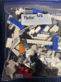 LEGO Racers 8681 Tuner Garage 99.99% Complete