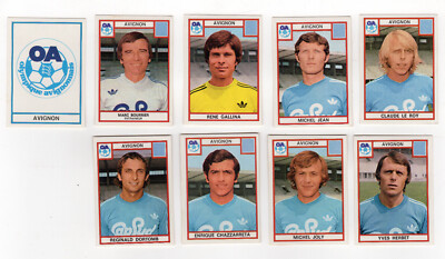 Panini Football 76 Emblem von Avignon der Trainer und 7 Spieler /RU228