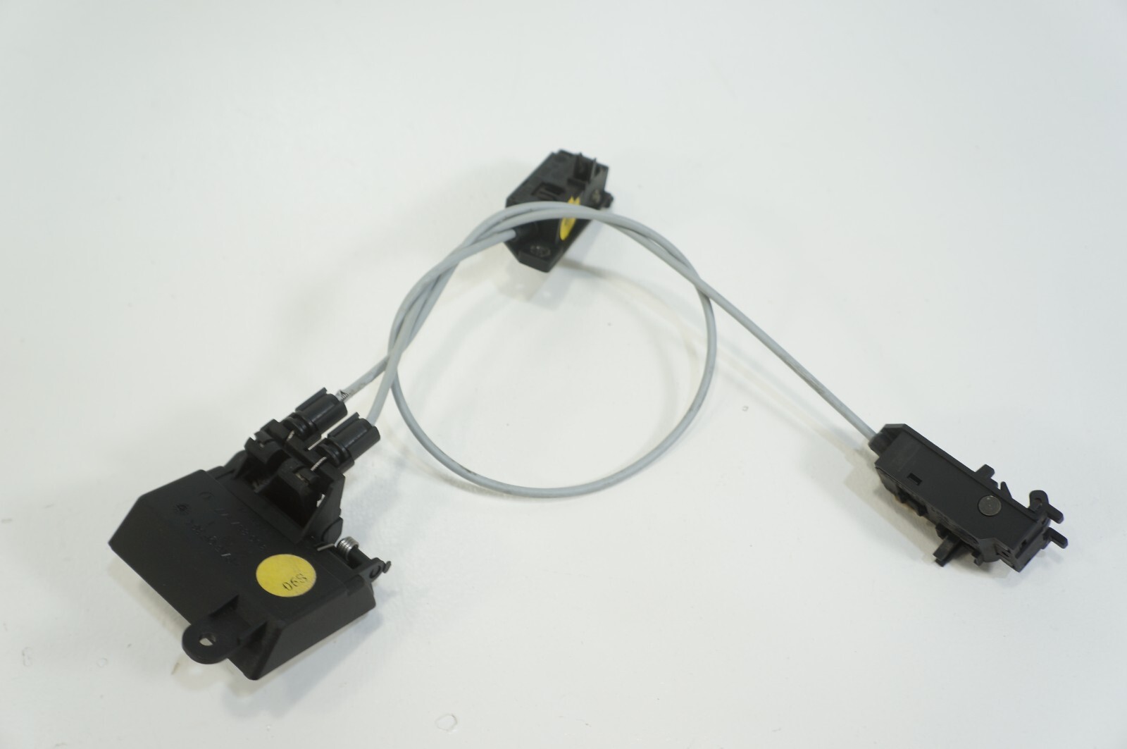 Oem 03-2006 Bentley Continental Flying Spur GT Fuse Box Opening Handle 3D0857147