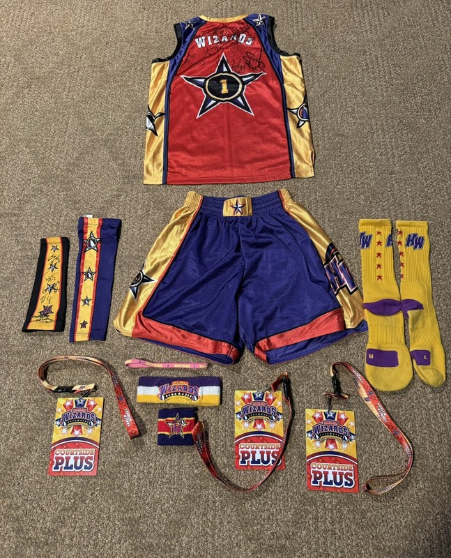 Harlem Wizards Basketball Lot.With Autographs!!!!!’