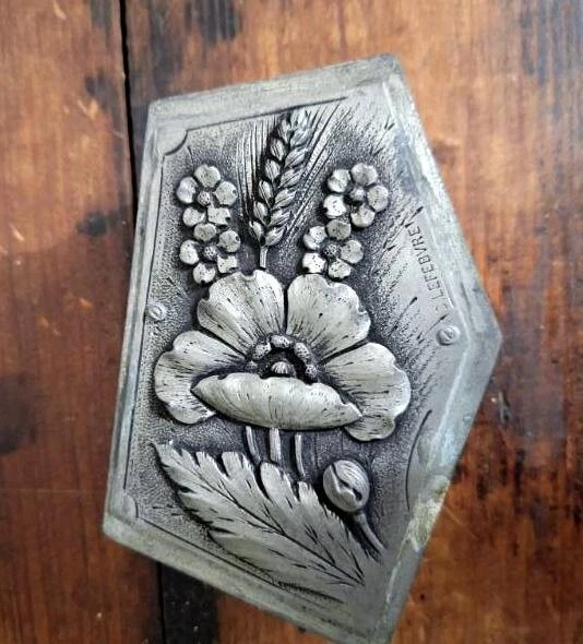 Boîte Vintage En Étain Pur 95% Avec Décor De Raisin - 7,5x6x3cm
