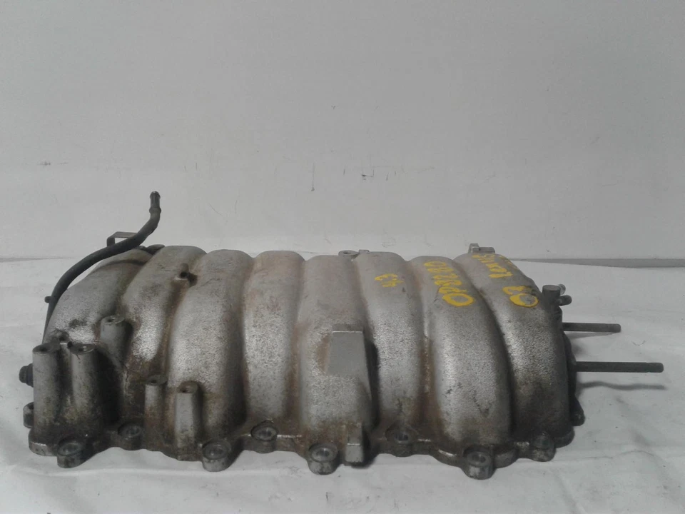 Used Upper Engine Intake Manifold fits: 2003  Lexus ls430 upper Upper Grade - Image 3 of 4