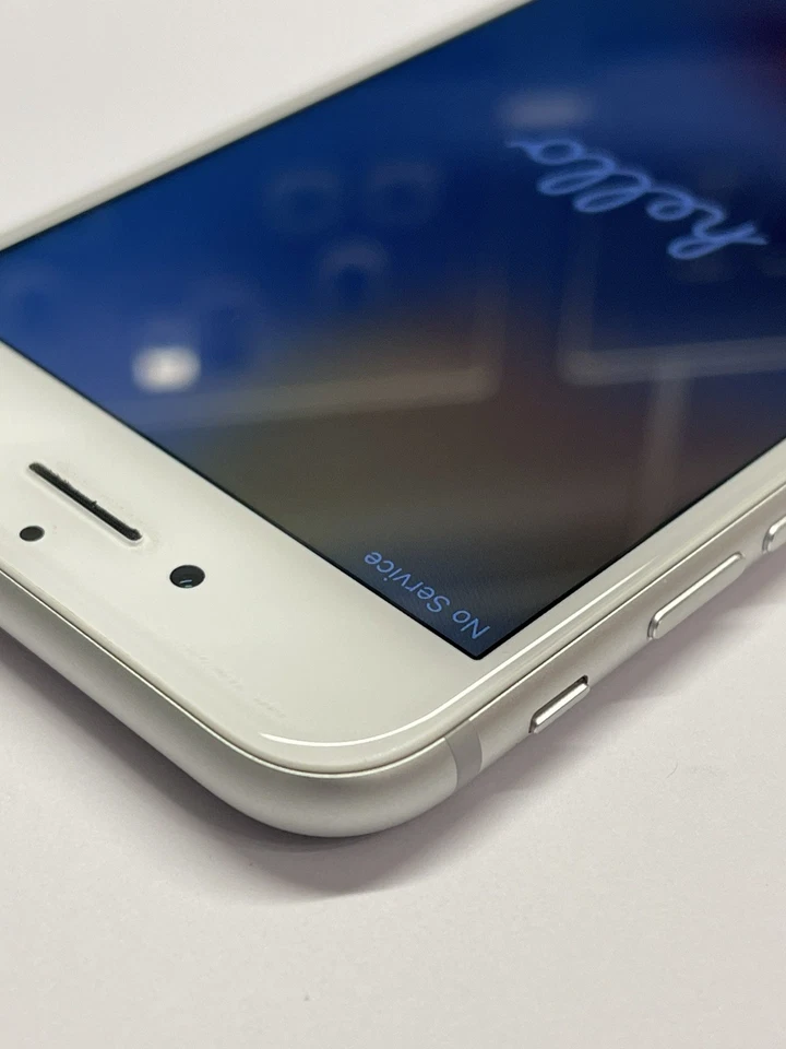 Apple iPhone 7 - 32GB - Silver (Unlocked) A1778 (GSM) - 99p start - Image 4 of 4