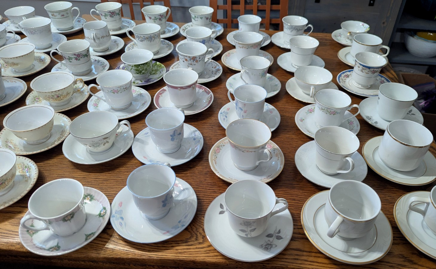 Cups/saucers - All Are Matched - Economy Selection