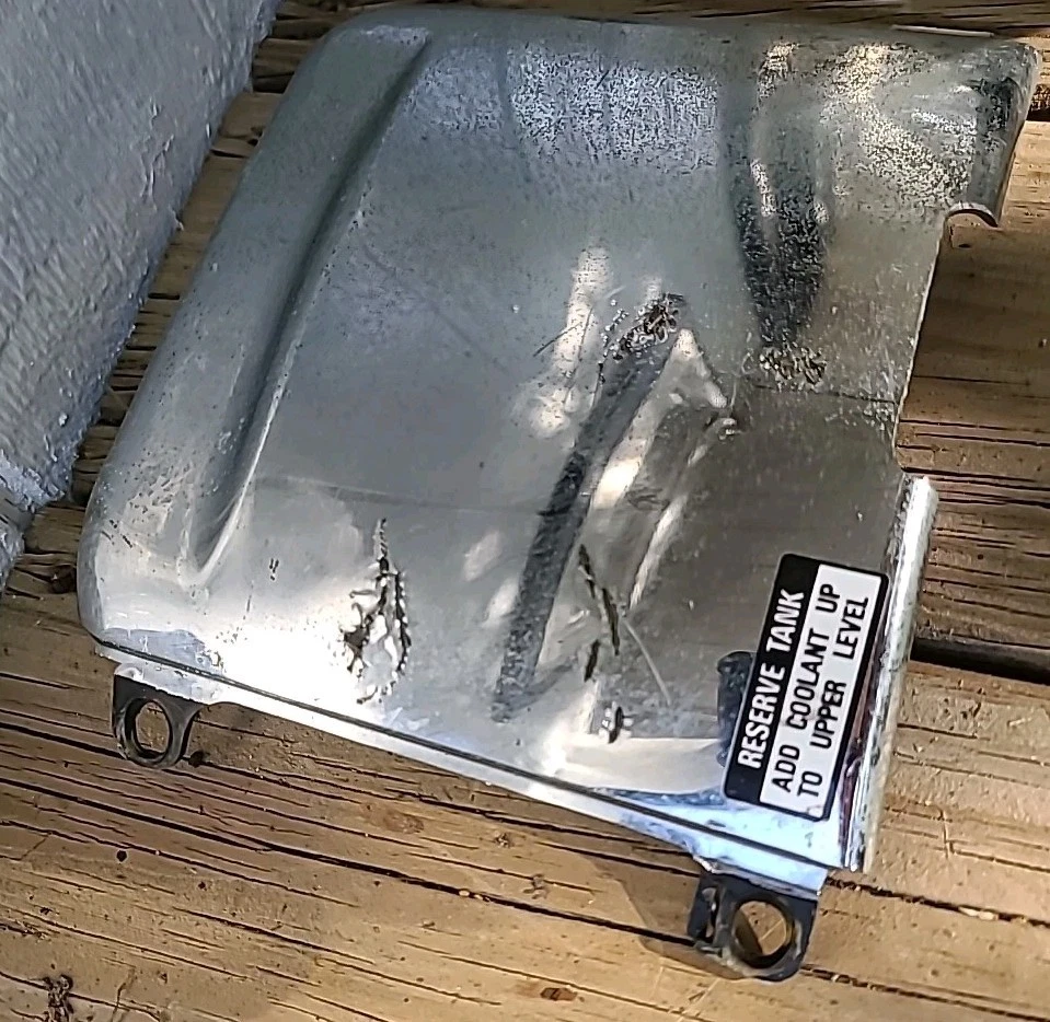 86-87 HONDA SHADOW VT700 ЦЕНТРАЛЬНАЯ крышка СРЕДНЯЯ ВНУТРЕННЯЯ КРЫШКА ПАНЕЛЬ ХРОМИРОВАННАЯ VT700C OEM - Изображение 4 из 4